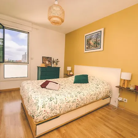 Superbe Appartement, 1min Du Tramway, Parking, A/c Apartment *