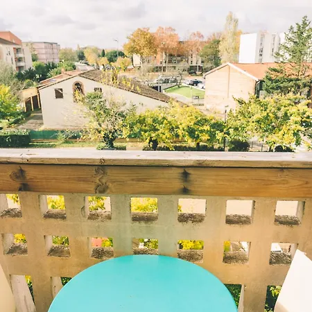 Superbe Appartement, 1min Du Tramway, Parking, A/c Apartment